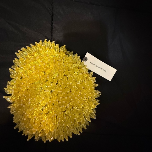 Elegant Yellow Beaded Evening Bag - Picture 2 of 3